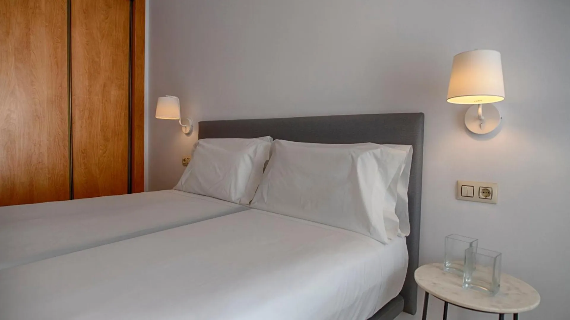 Sercotel Tribuna Malaga 3*,
